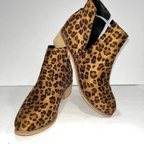 Corkys boutique leopard print booties boots heeled in EUC ❤️ - Picture 4 of 8